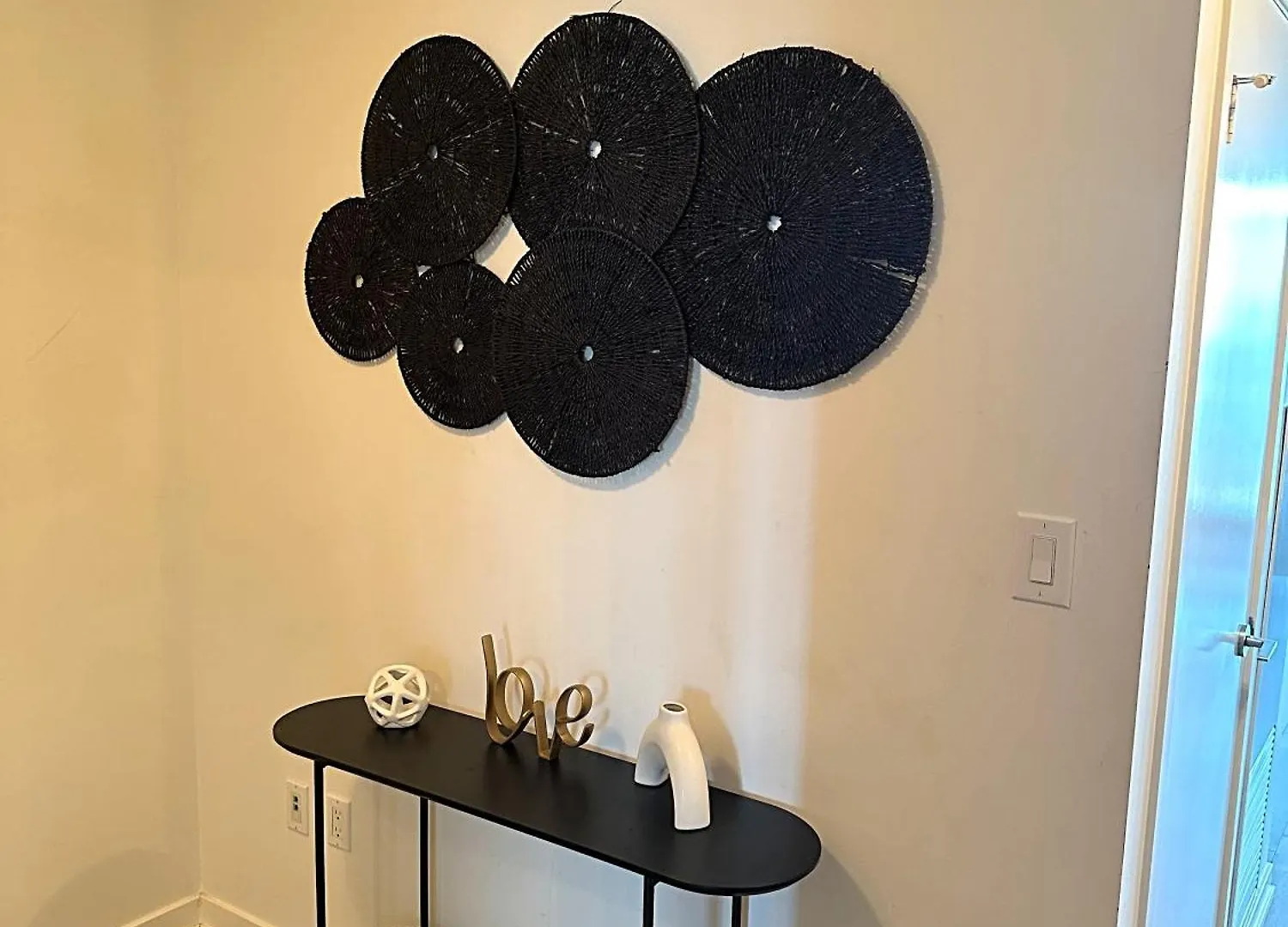 Modern 2Bd + 2 Bath By Cn Tower With Free Parking. Διαμέρισμα Τορόντο